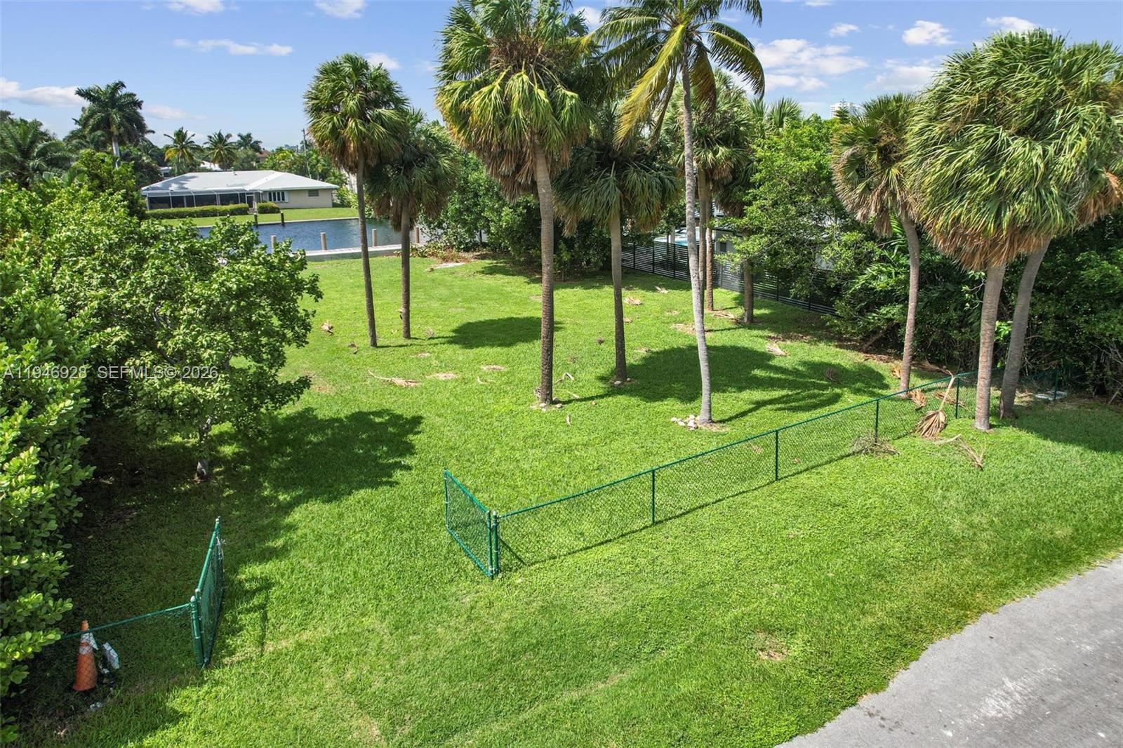 GOLDEN ISLES SEC A REV PL - Land