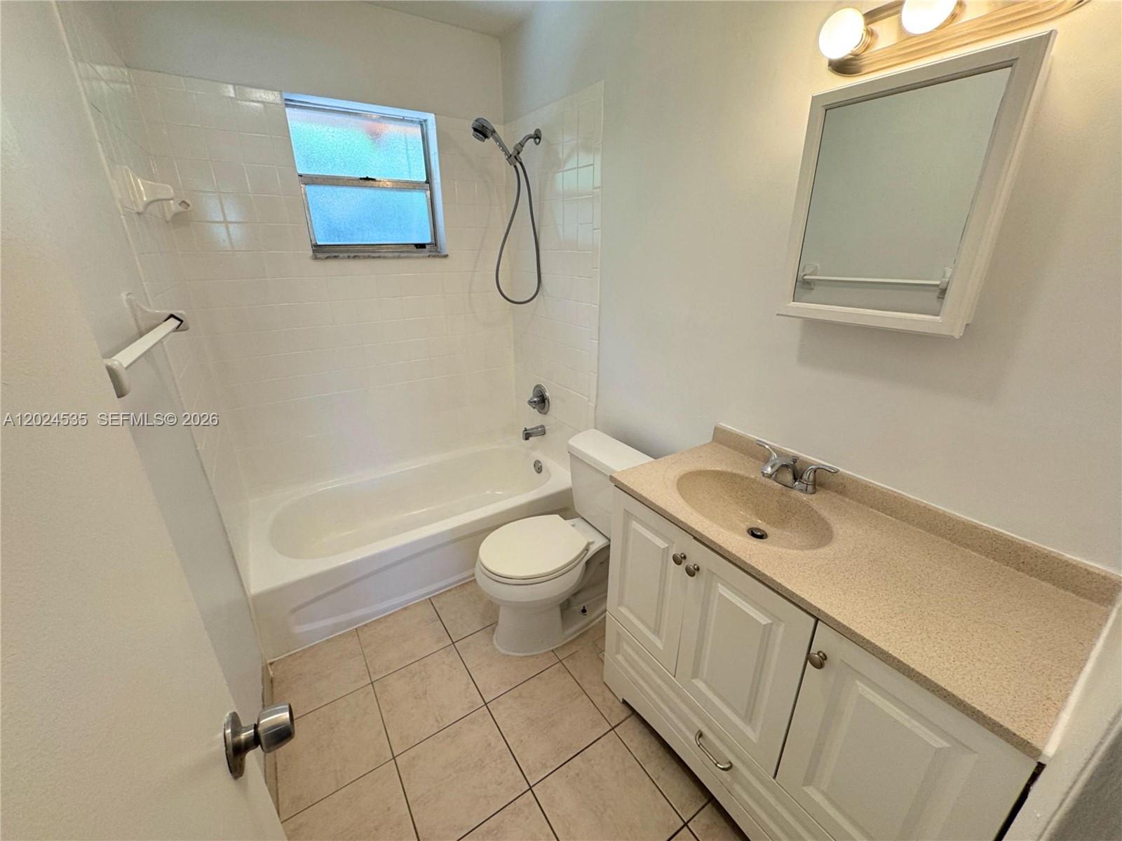 CRESTVIEW BOYNTON - Residential Lease
