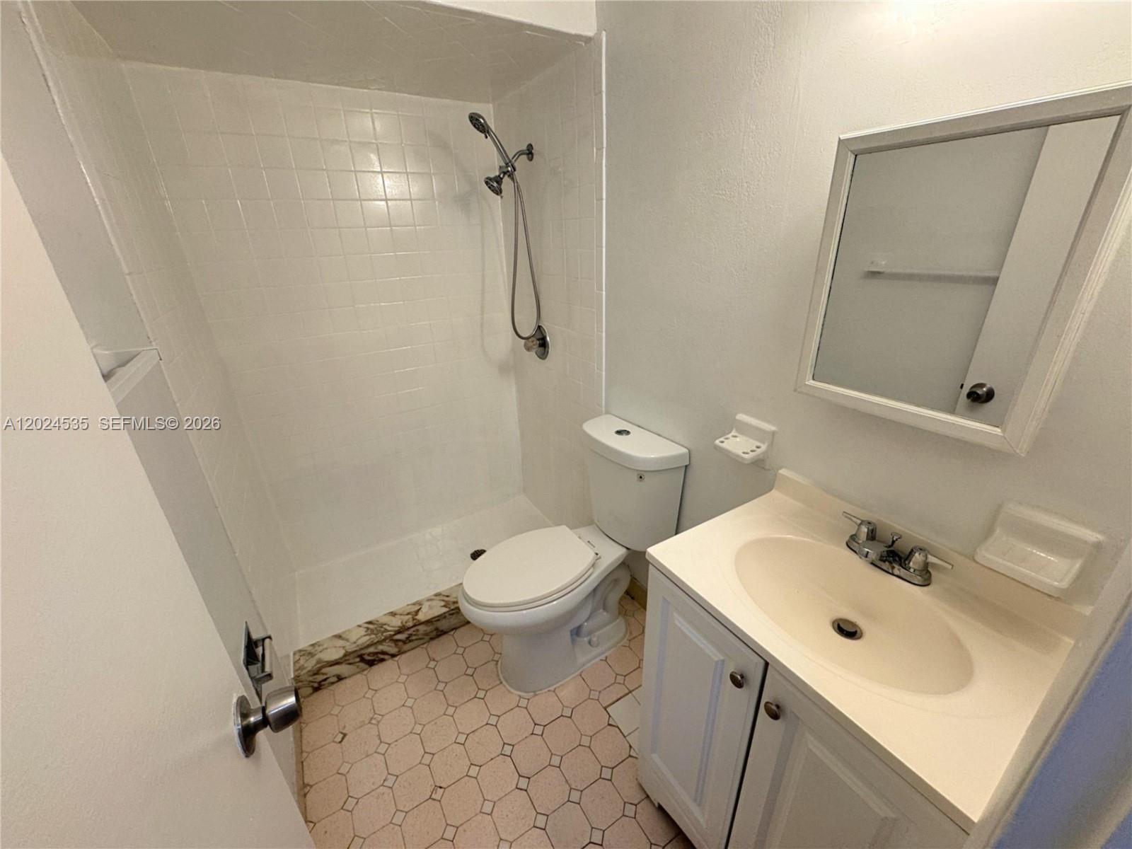 CRESTVIEW BOYNTON - Residential Lease