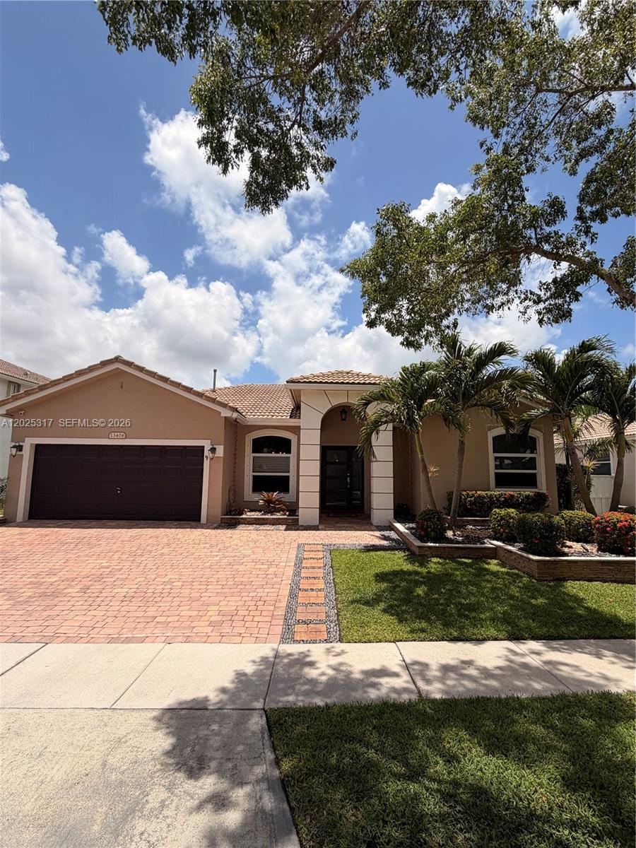 13404 NW 13th St, Pembroke Pines, FL, 33028/$875,000 1 13404 NW 13th St