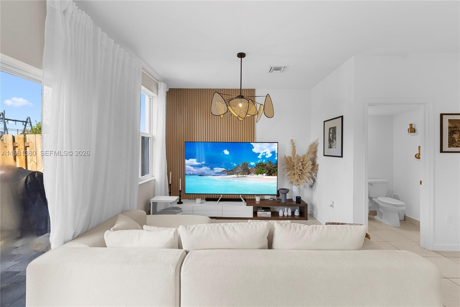 SUNSET TRAILS/SQUARE - Residential Lease