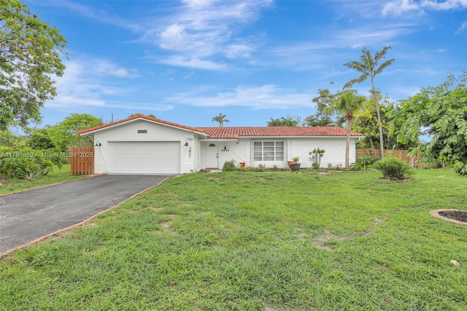 Rental Property at 3607 Nw 82nd Ter, Coral Springs, Broward County, Florida - Bedrooms: 4 
Bathrooms: 3  - $5,199 MO.