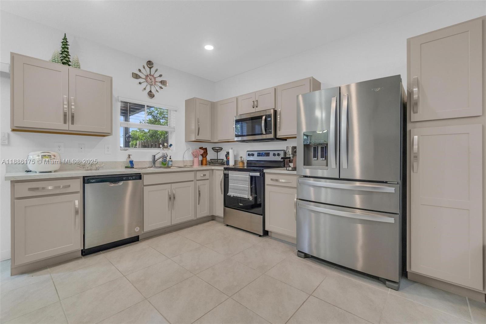 FLORIDA CITY PARK REV - Residential Lease