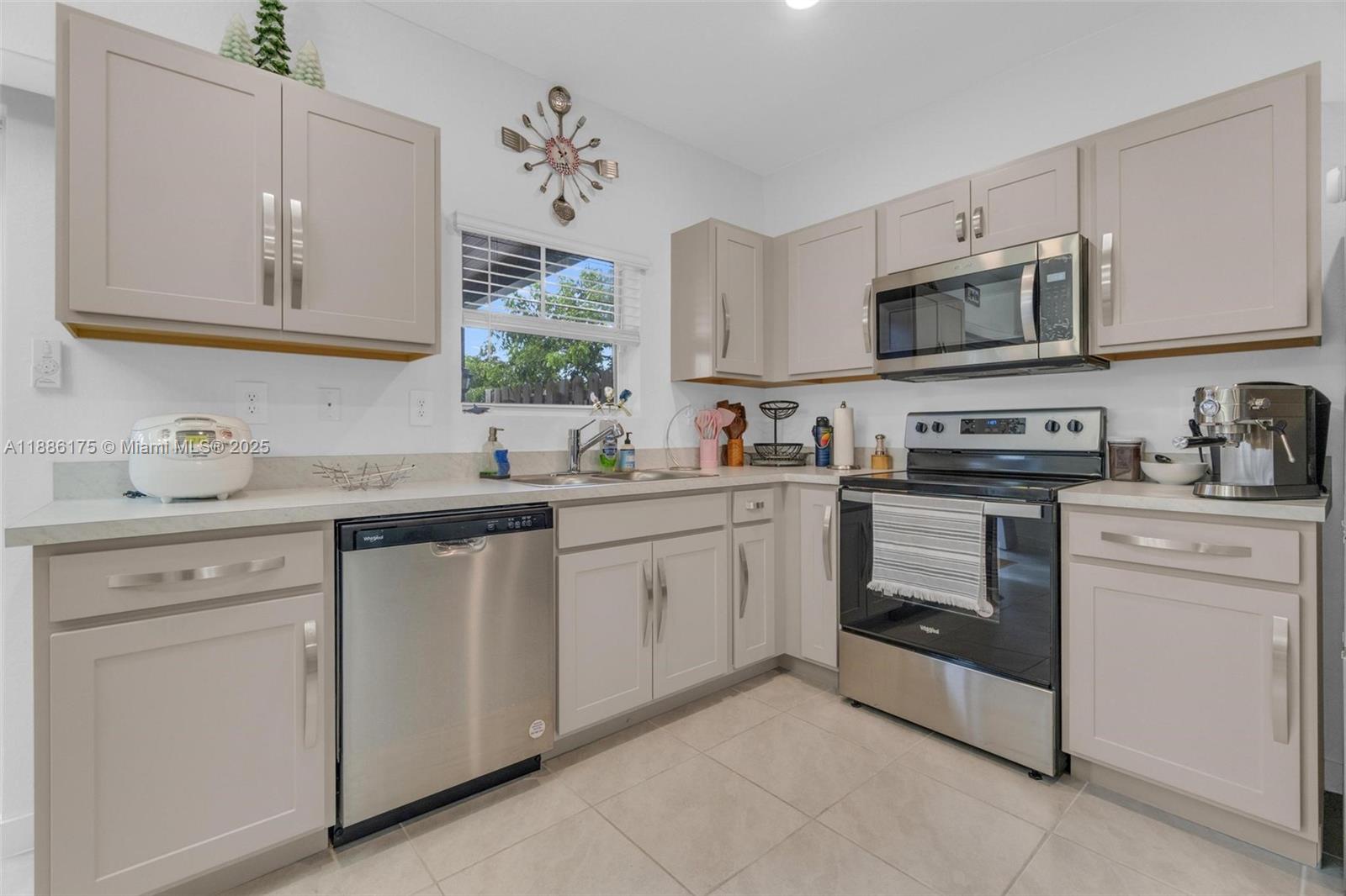 FLORIDA CITY PARK REV - Residential Lease