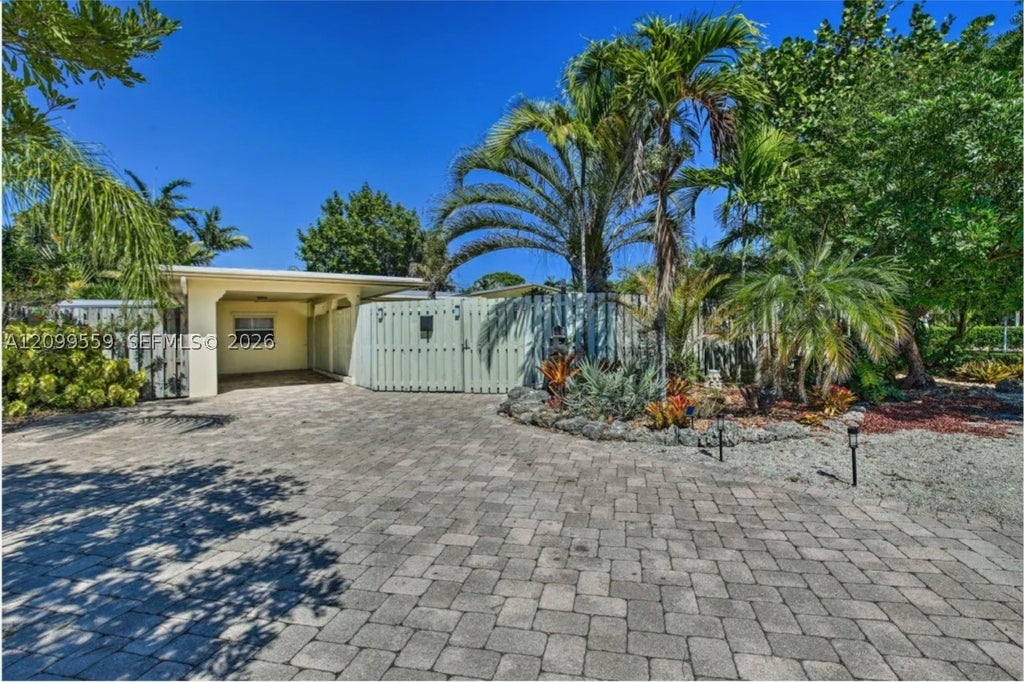 Photo of 1909 NE 26th Dr #1909, Wilton Manors, FL 33306 (MLS # A12099559)