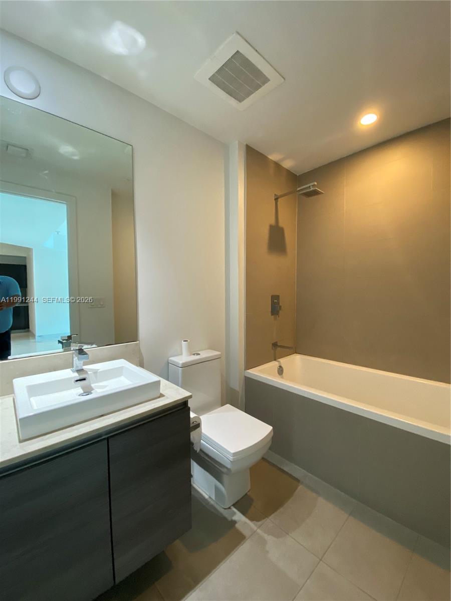 THE BONDO (1080 BRICKELL) - Residential