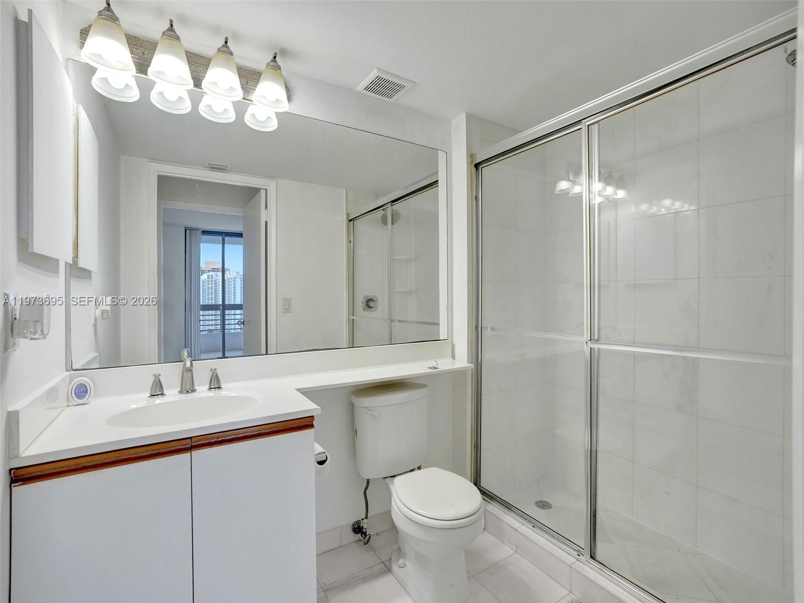 MYSTIC POINTE TOWER 600 C - Residential