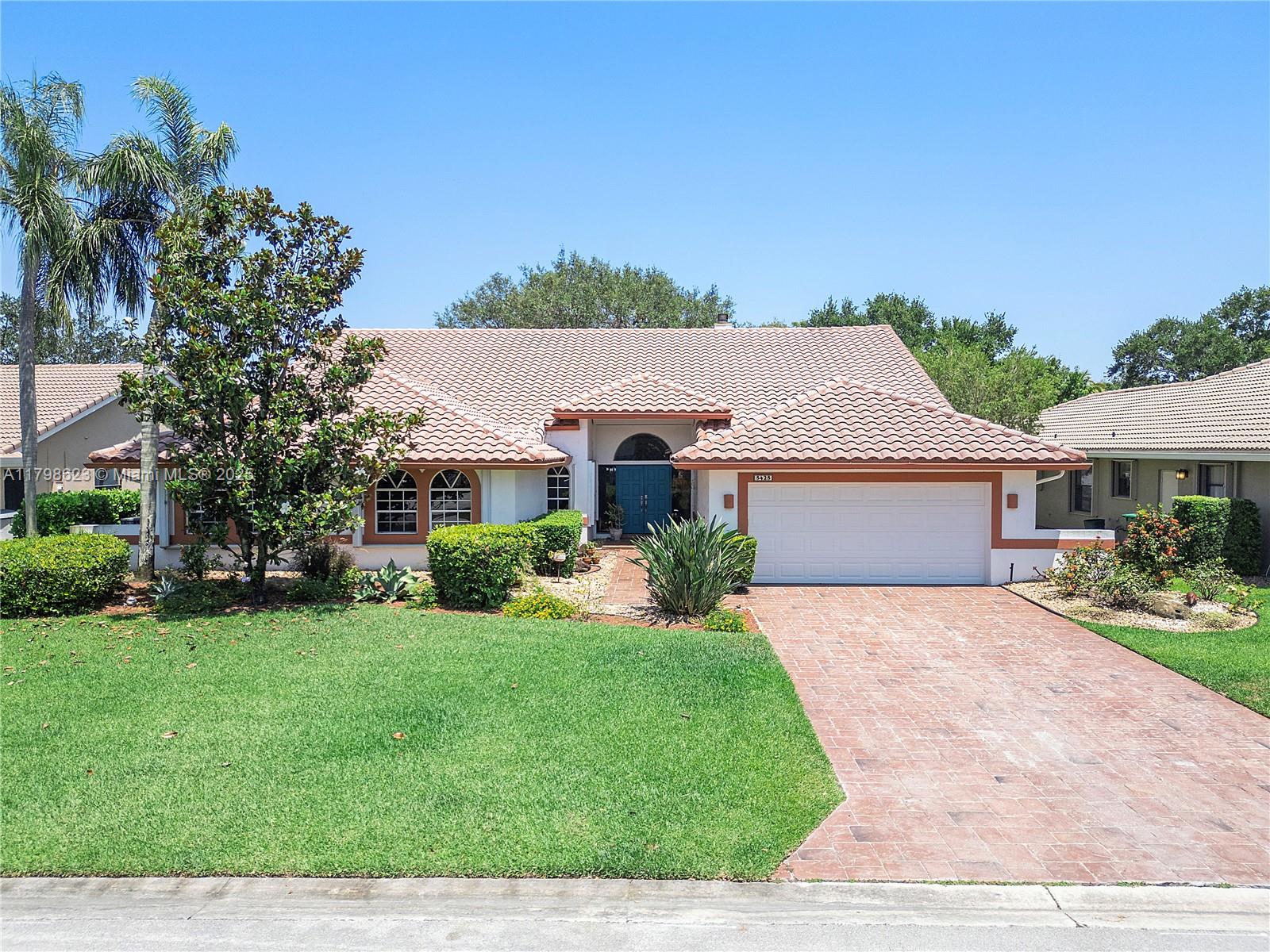 Property for Sale at 5425 Nw 86th Ter, Coral Springs, Broward County, Florida - Bedrooms: 4 
Bathrooms: 3.5  - $799,000