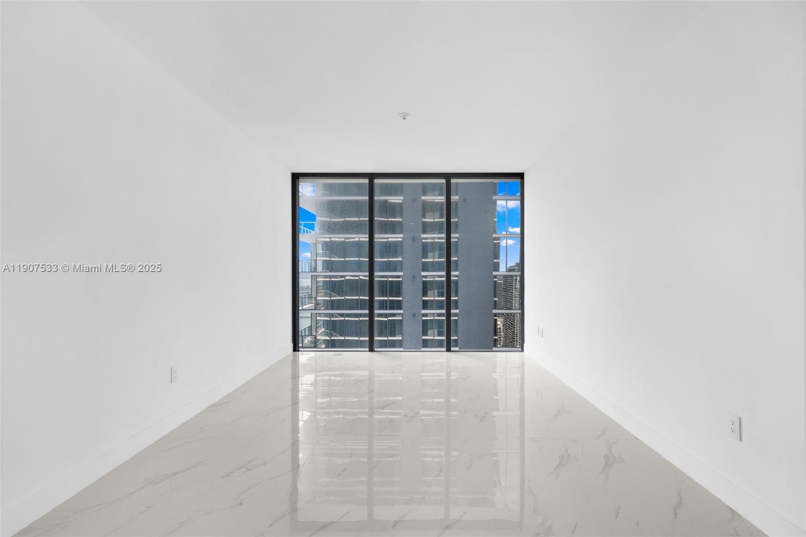 ARIA RESERVE SOUTH - Residential Lease