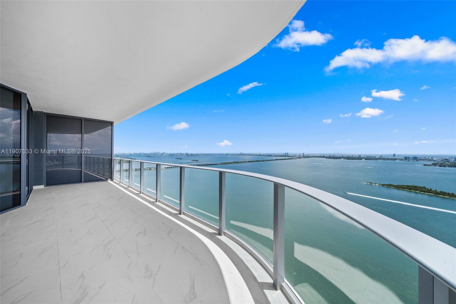 ARIA RESERVE SOUTH - Residential Lease