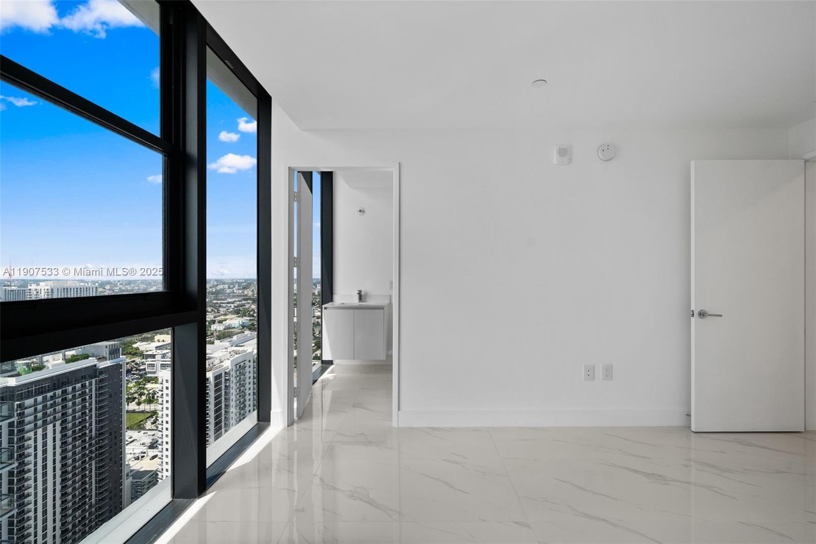 ARIA RESERVE SOUTH - Residential Lease