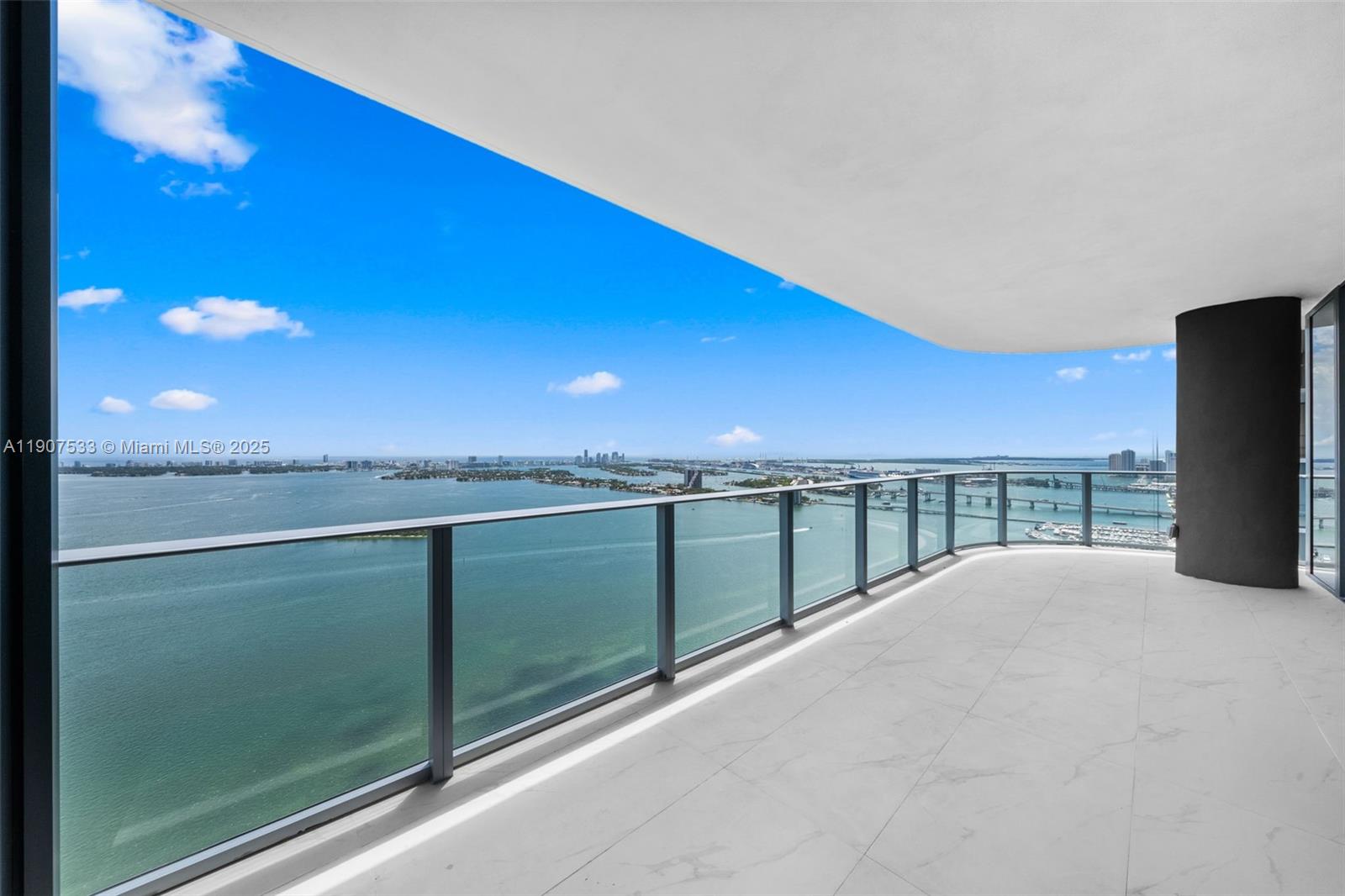 ARIA RESERVE SOUTH - Residential Lease