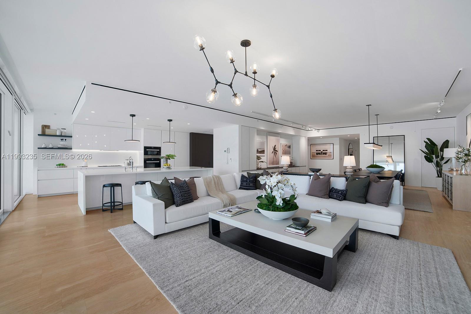 9111 Collins Ave N-717