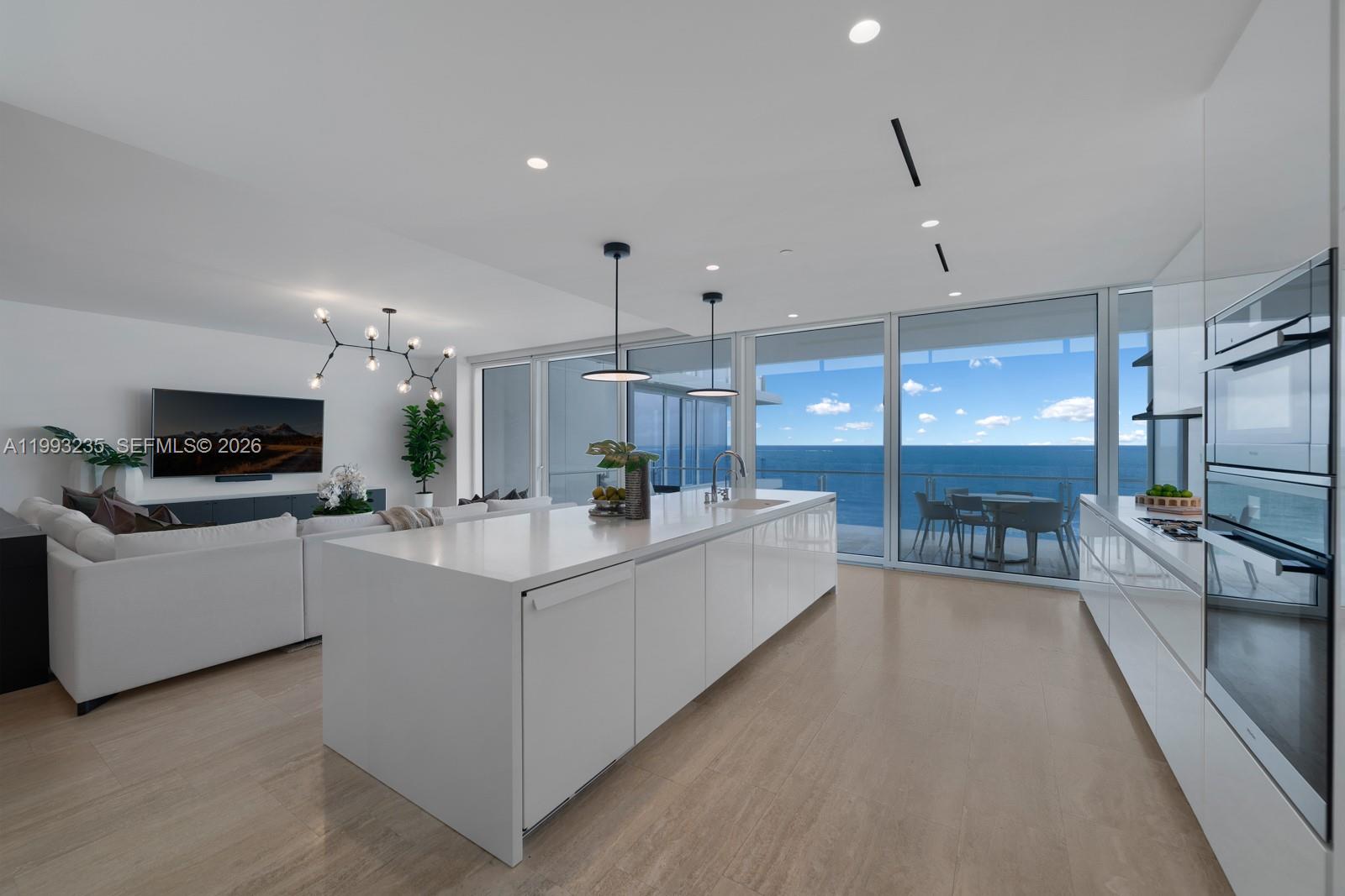 SURF CLUB CONDO - Residential