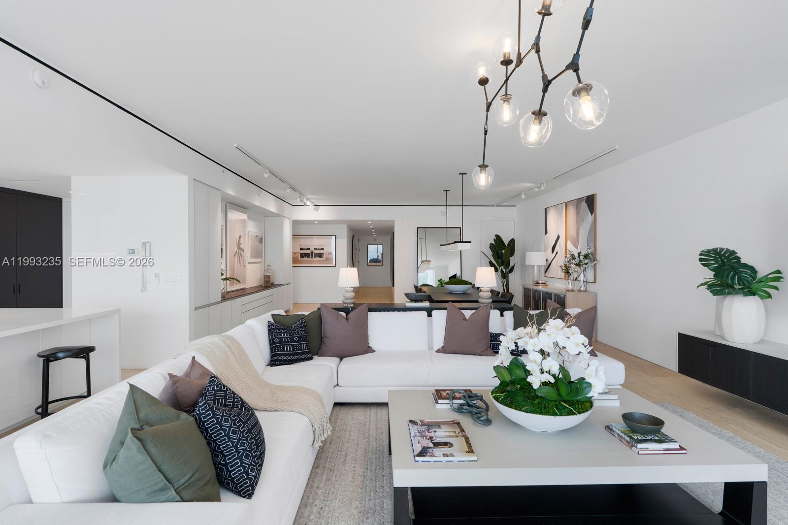 9111 Collins Ave N-717