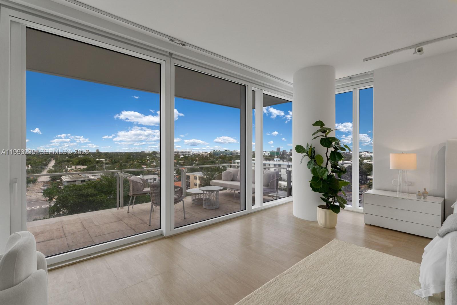 SURF CLUB CONDO - Residential