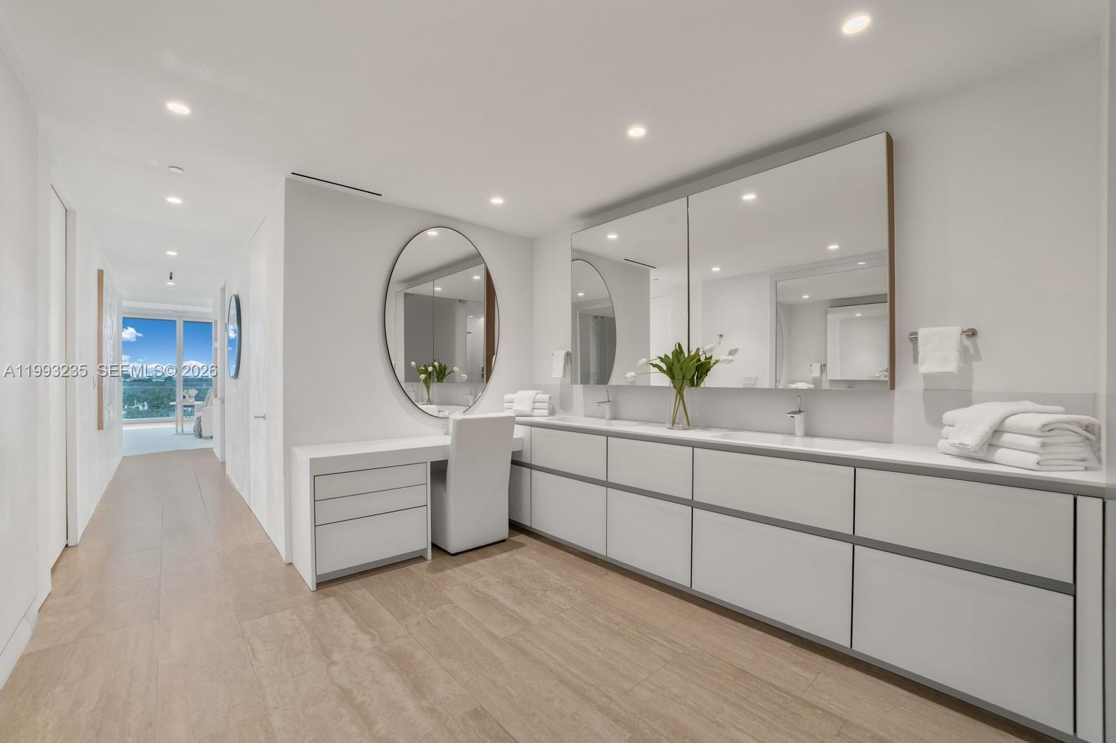 SURF CLUB CONDO - Residential