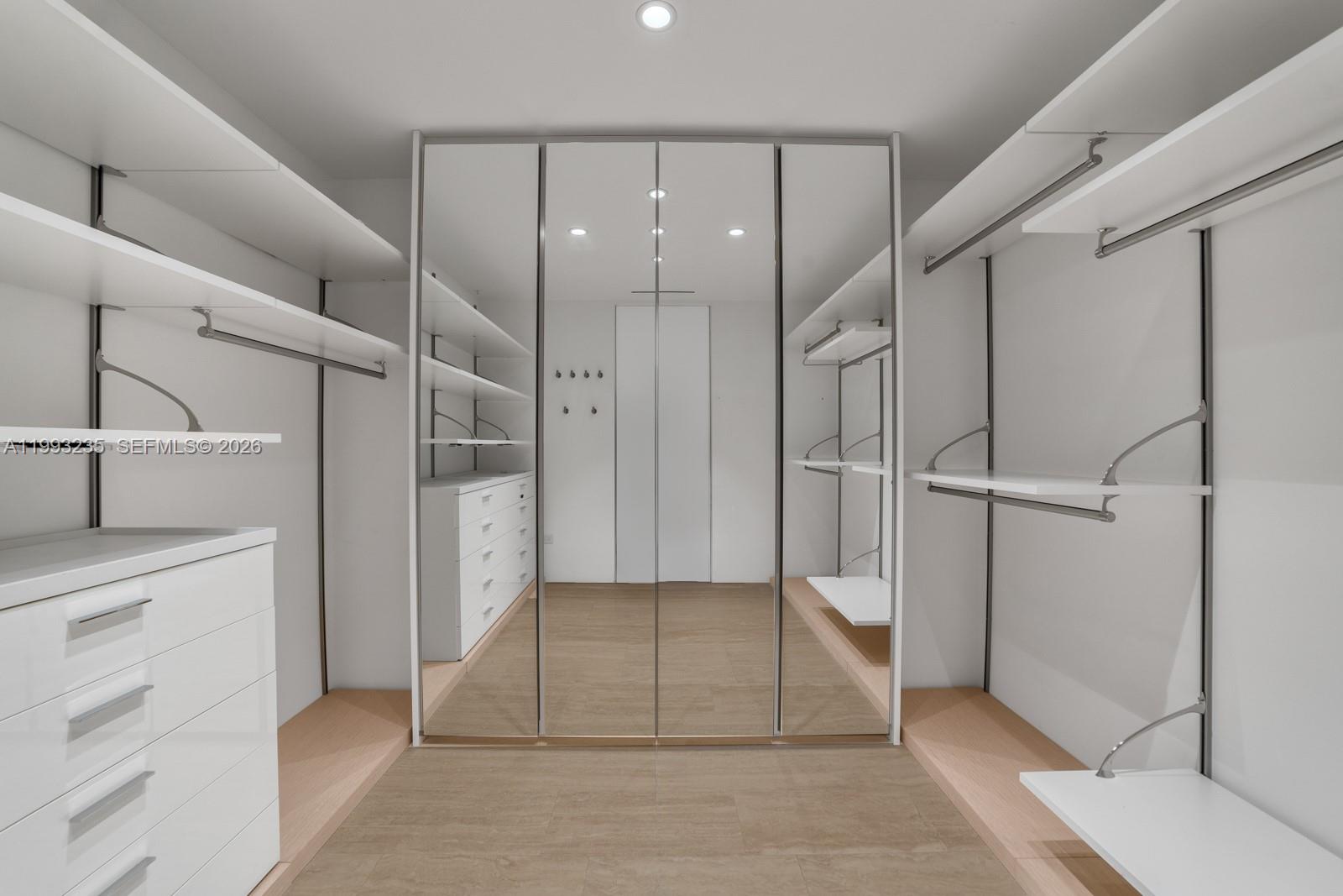 SURF CLUB CONDO - Residential