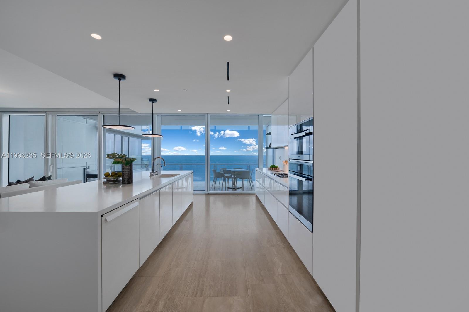 SURF CLUB CONDO - Residential