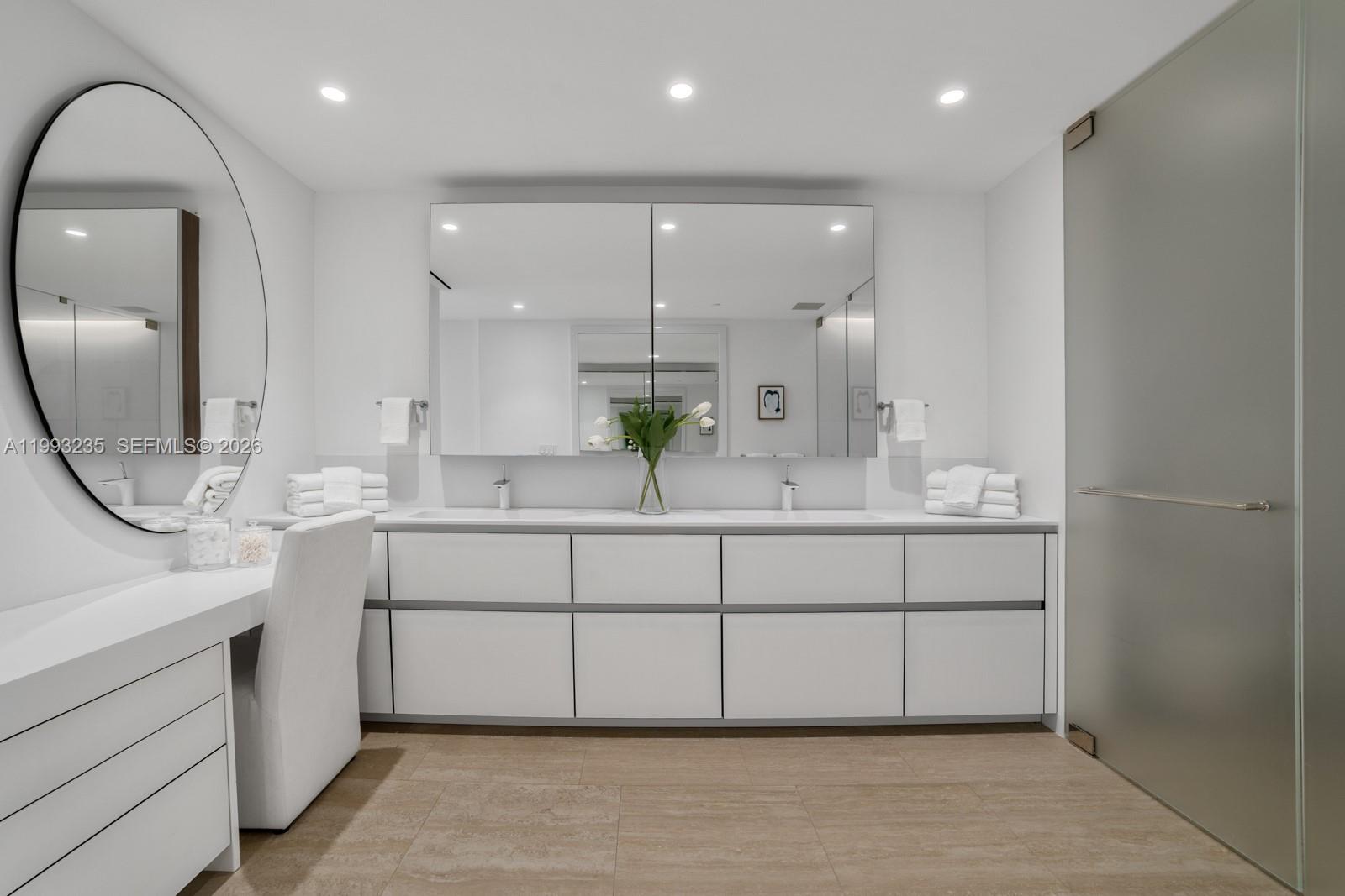 SURF CLUB CONDO - Residential
