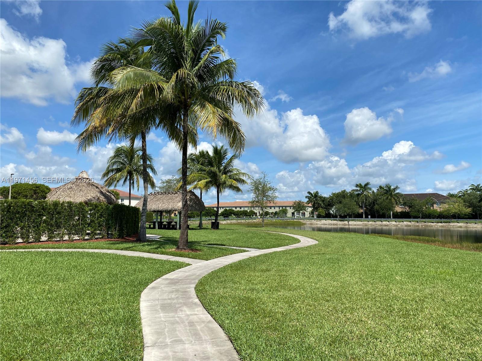 TOWNGATE NORTH - Residential