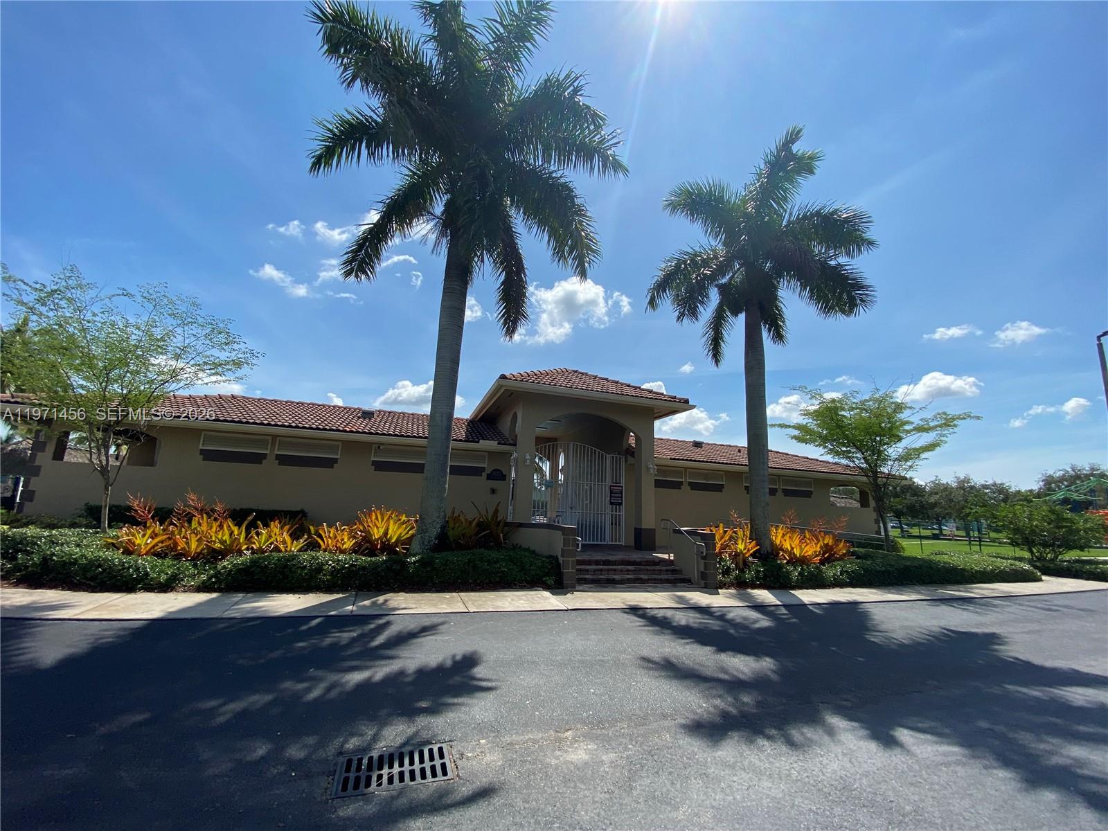 TOWNGATE NORTH - Residential