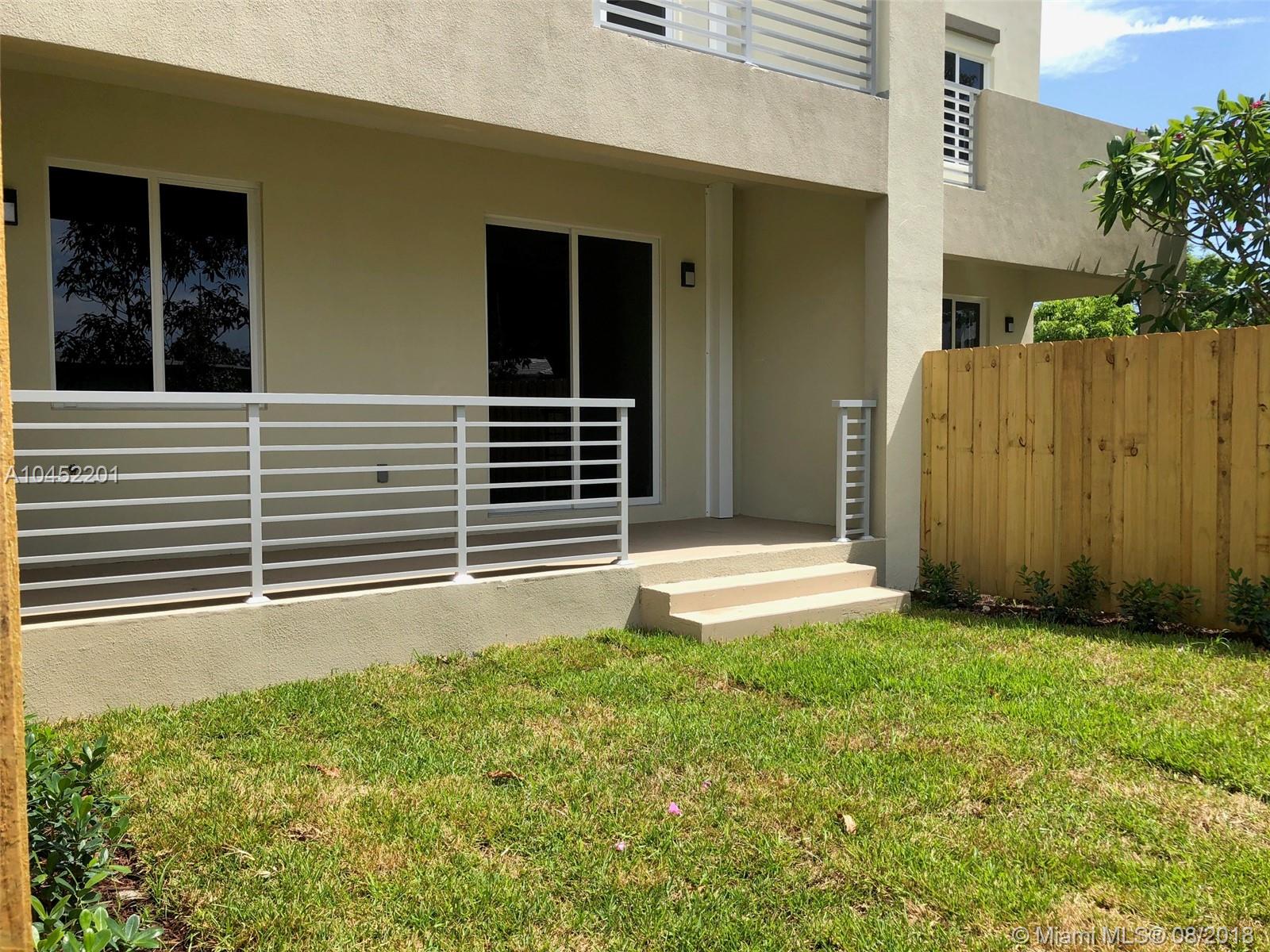 LAUDERDALE PARK - Residential