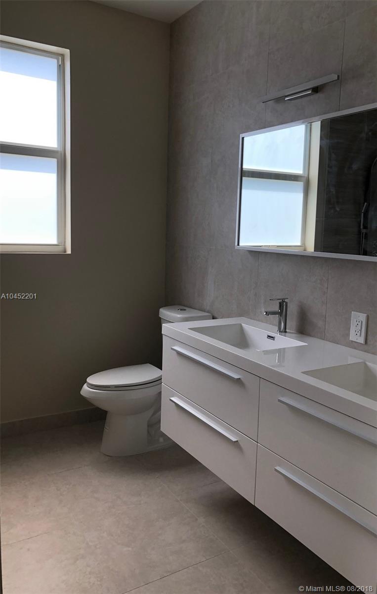 LAUDERDALE PARK - Residential