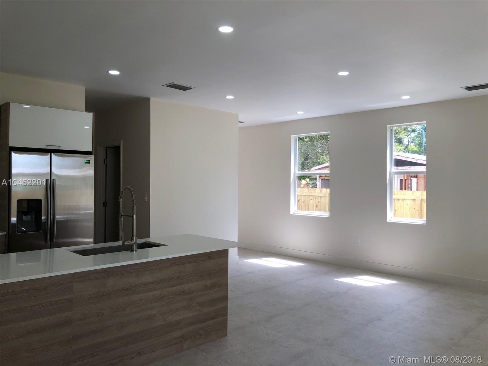 LAUDERDALE PARK - Residential