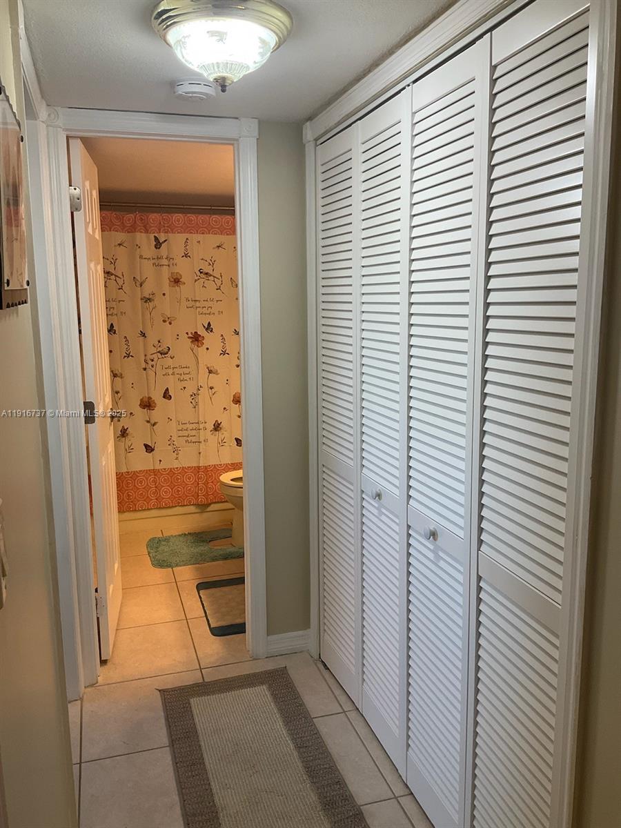 LAKESHORE AT UNIVERSITY P - Residential