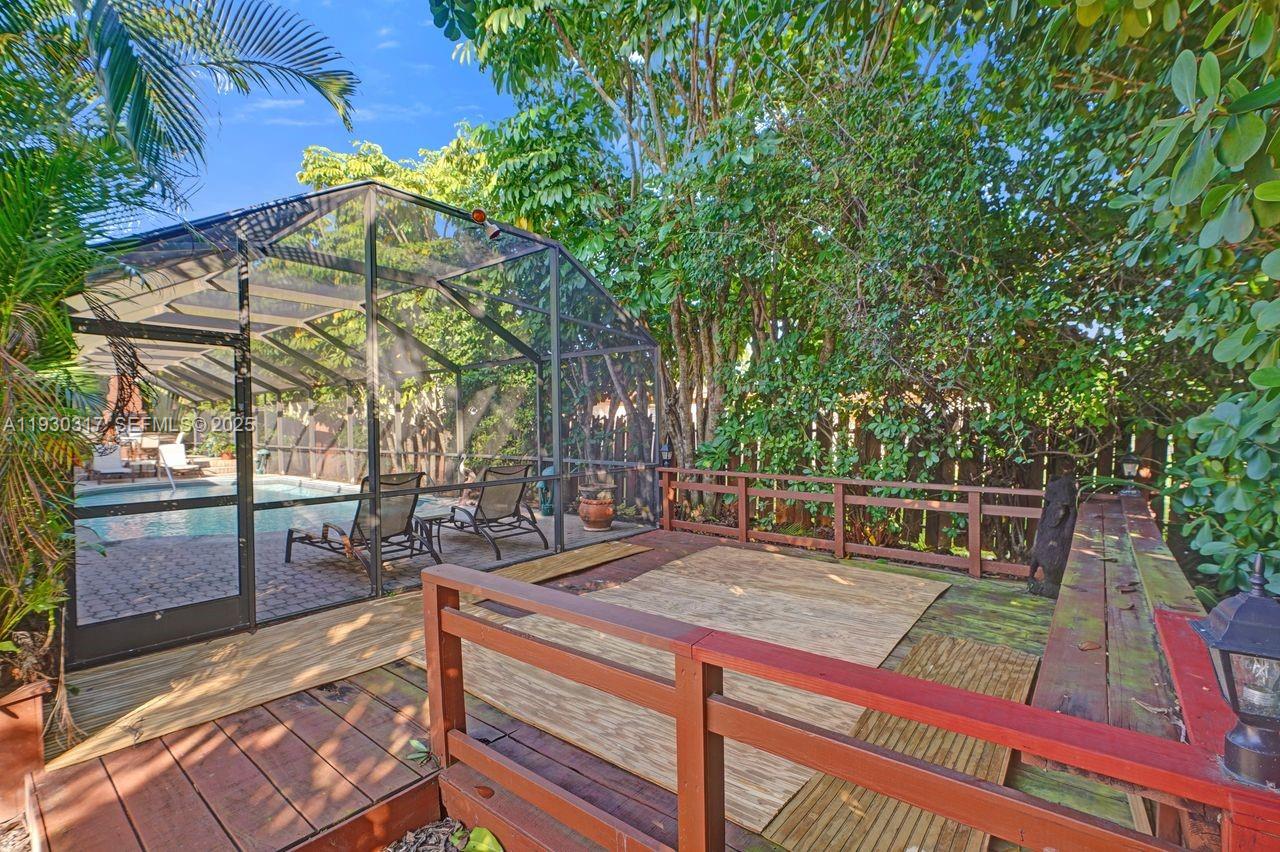 CYPRESS COVE ESTS SEC 3 - Residential