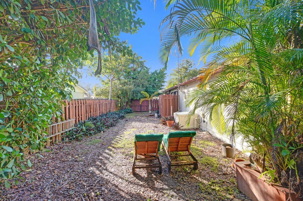 CYPRESS COVE ESTS SEC 3 - Residential