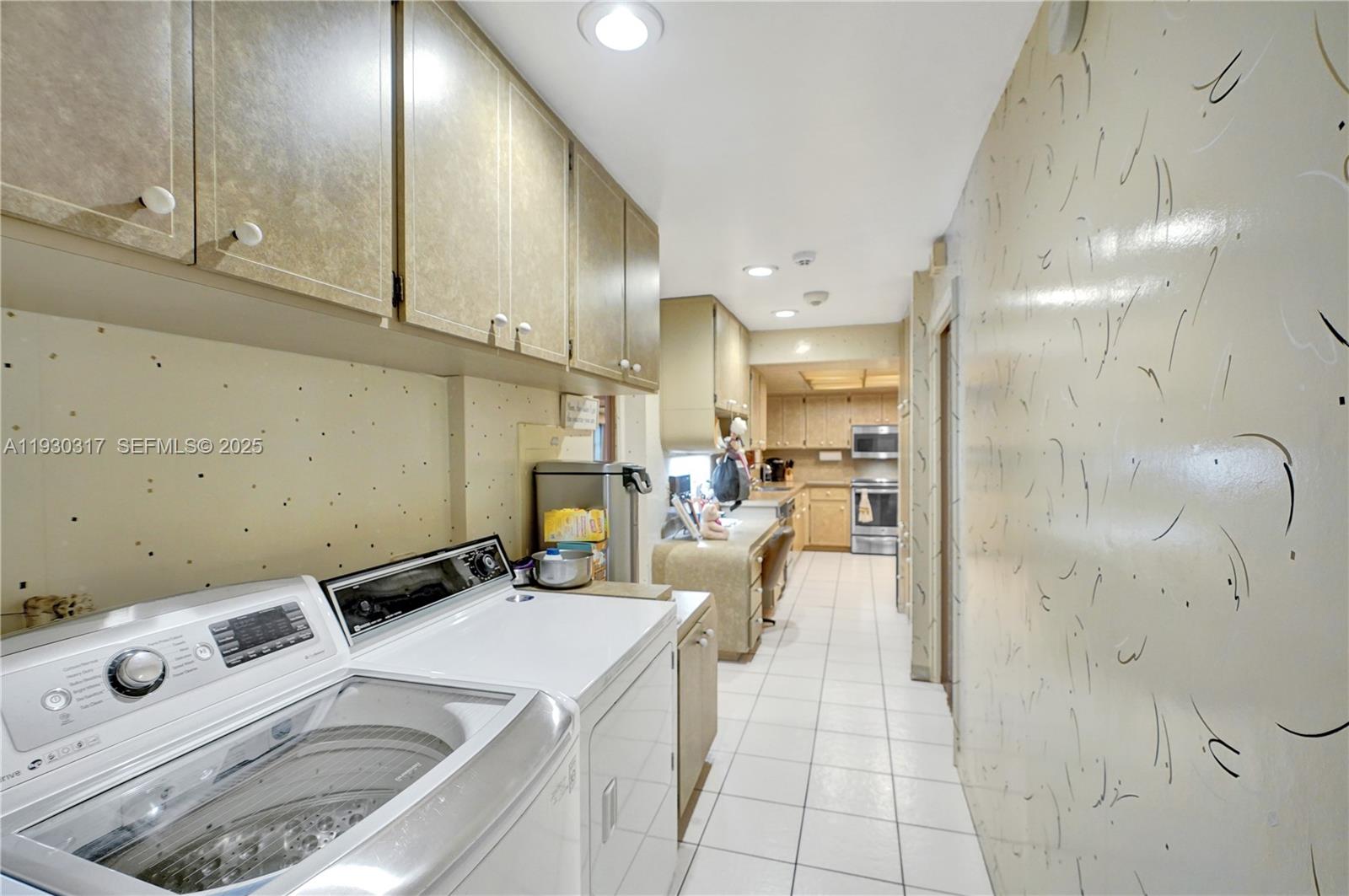 CYPRESS COVE ESTS SEC 3 - Residential