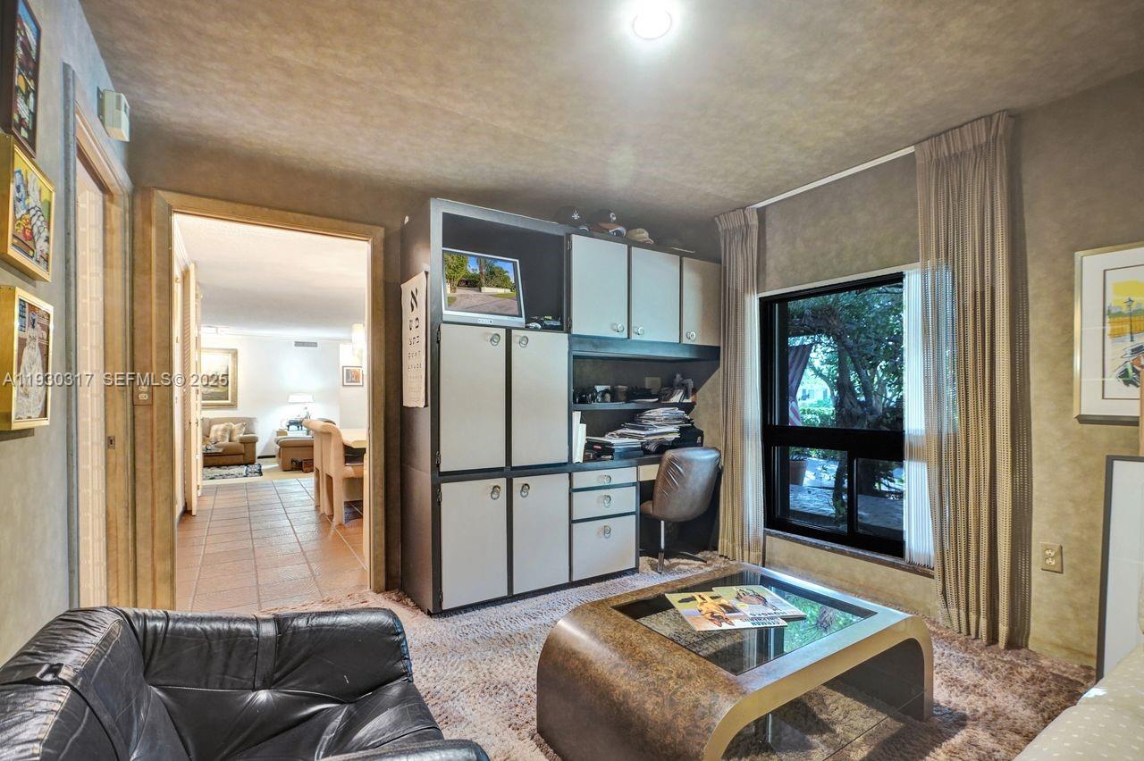 CYPRESS COVE ESTS SEC 3 - Residential