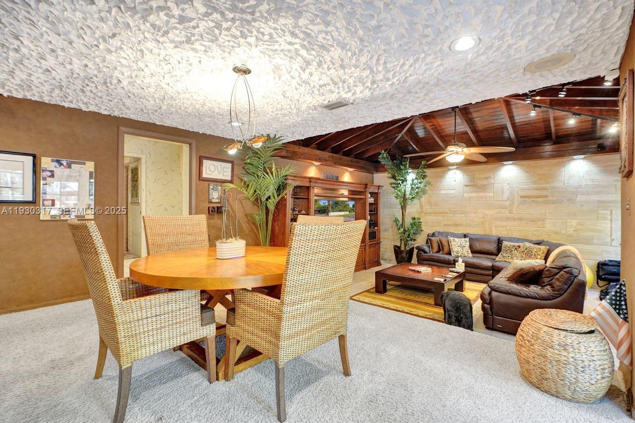 CYPRESS COVE ESTS SEC 3 - Residential