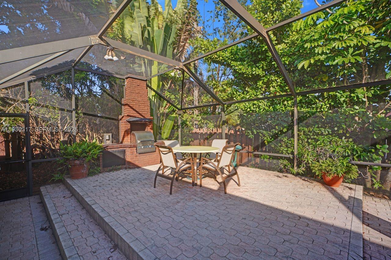 CYPRESS COVE ESTS SEC 3 - Residential