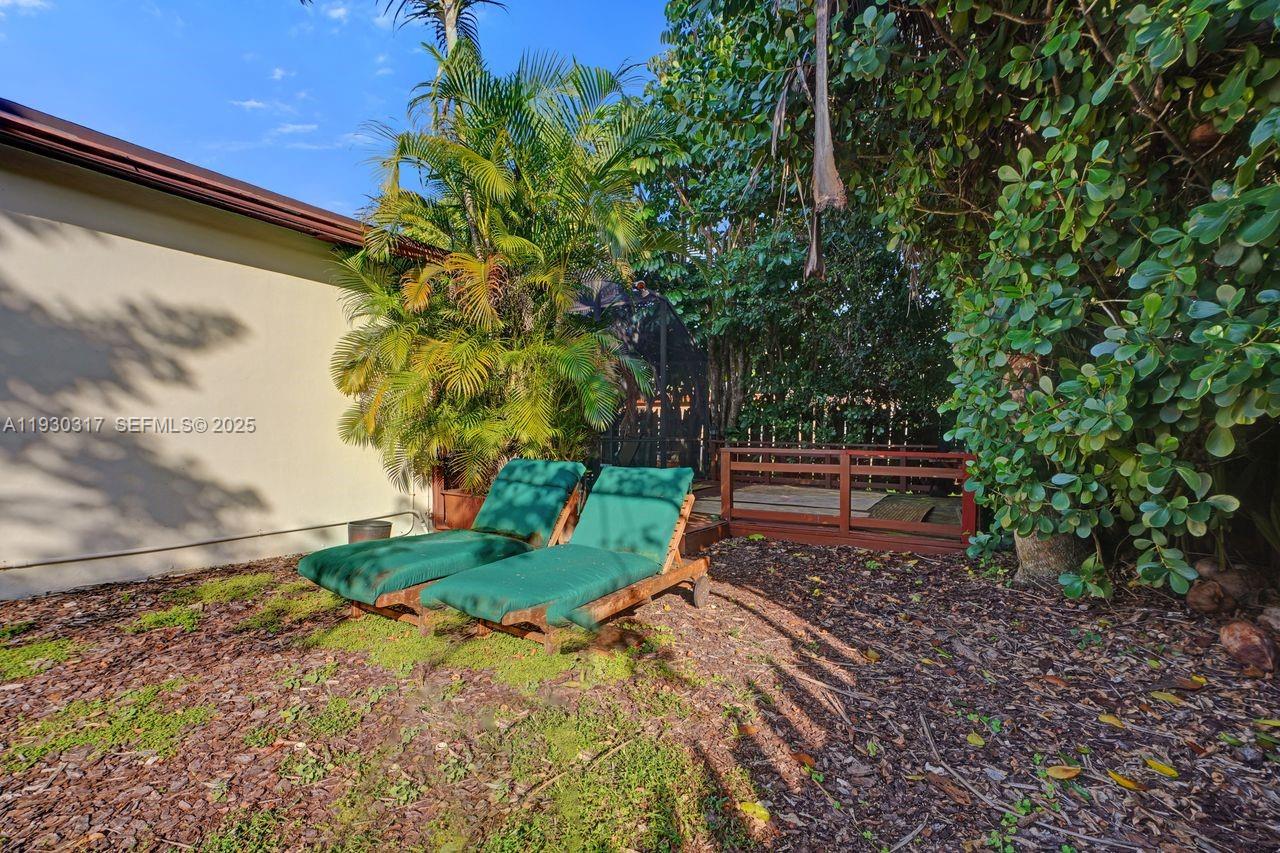 CYPRESS COVE ESTS SEC 3 - Residential