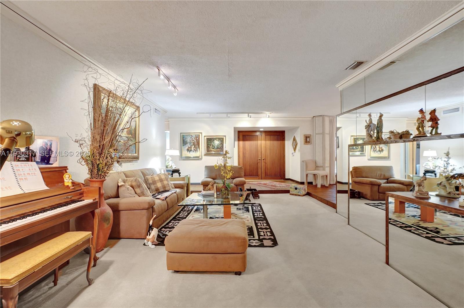 CYPRESS COVE ESTS SEC 3 - Residential