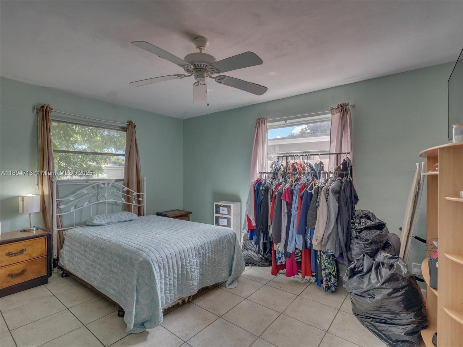 ORIOLE ESTATES SEC 5 - Residential