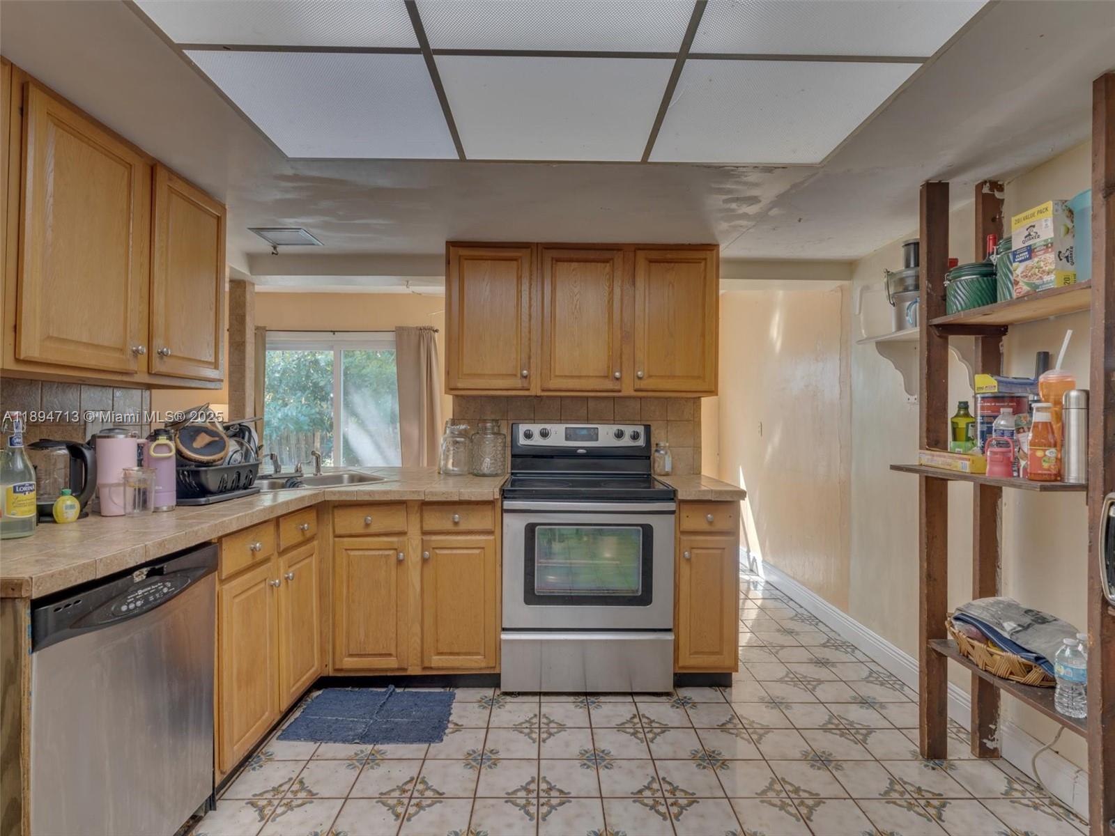 ORIOLE ESTATES SEC 5 - Residential