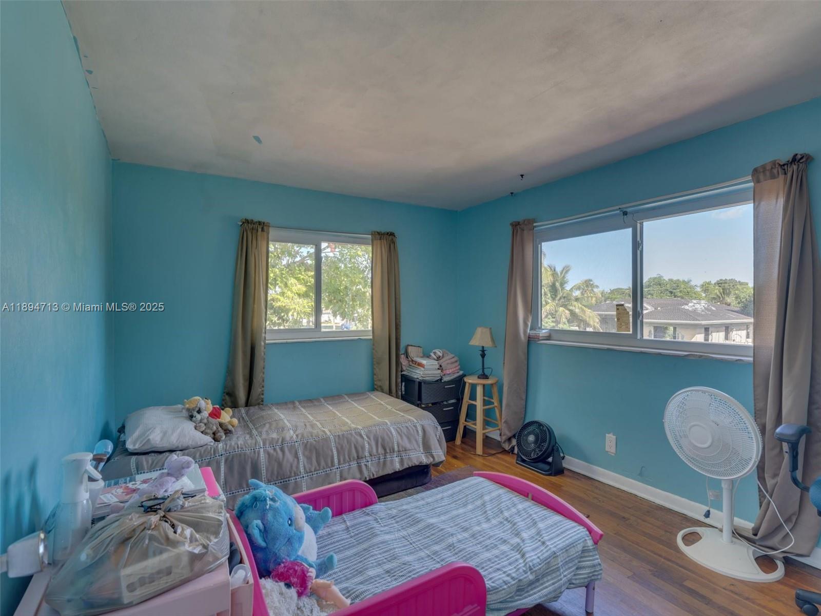 ORIOLE ESTATES SEC 5 - Residential