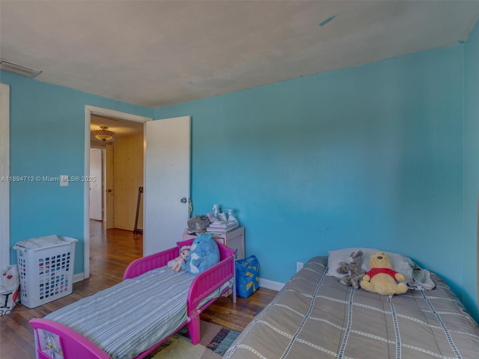 ORIOLE ESTATES SEC 5 - Residential