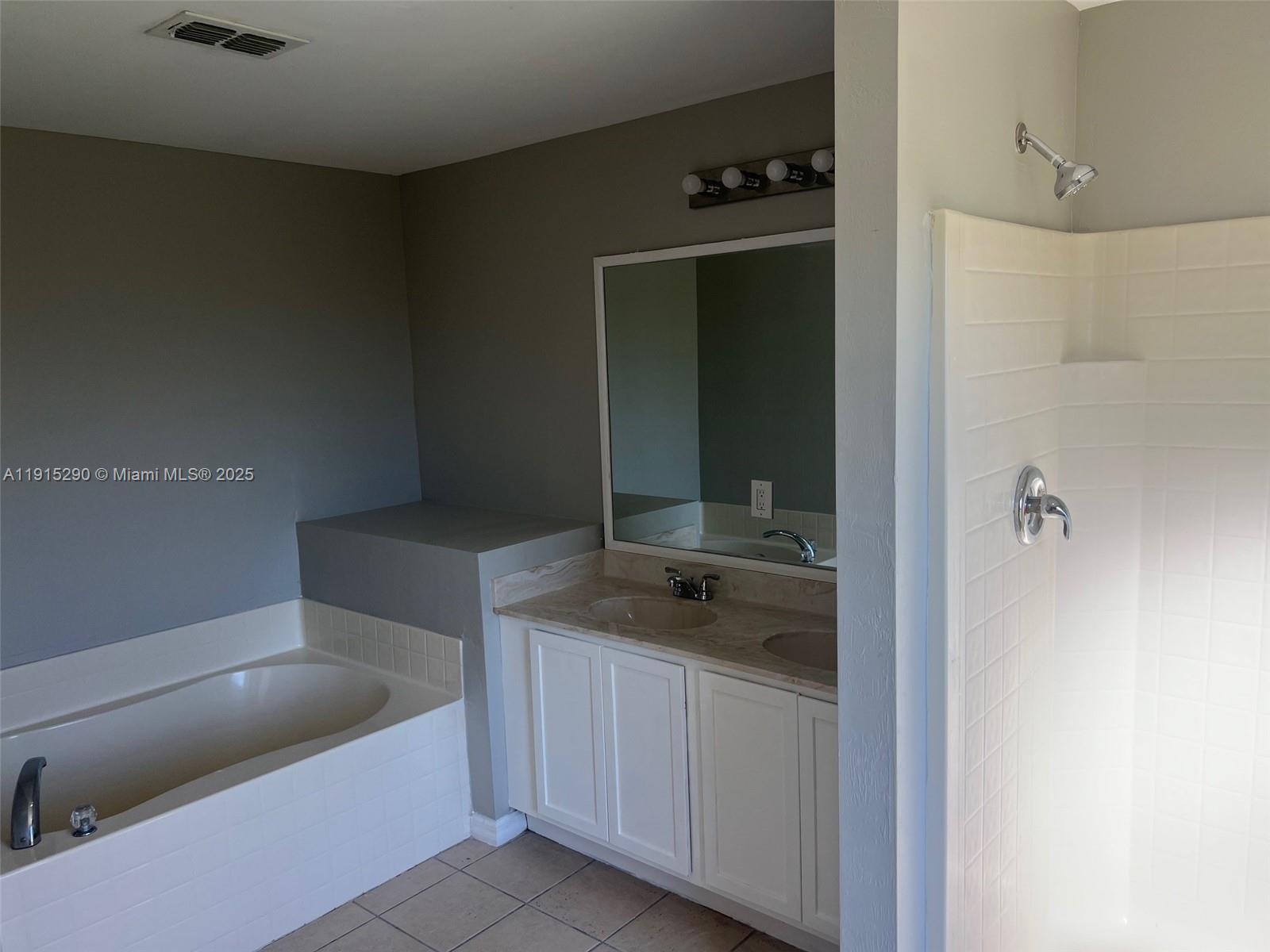 LEISURE ACRES - Residential