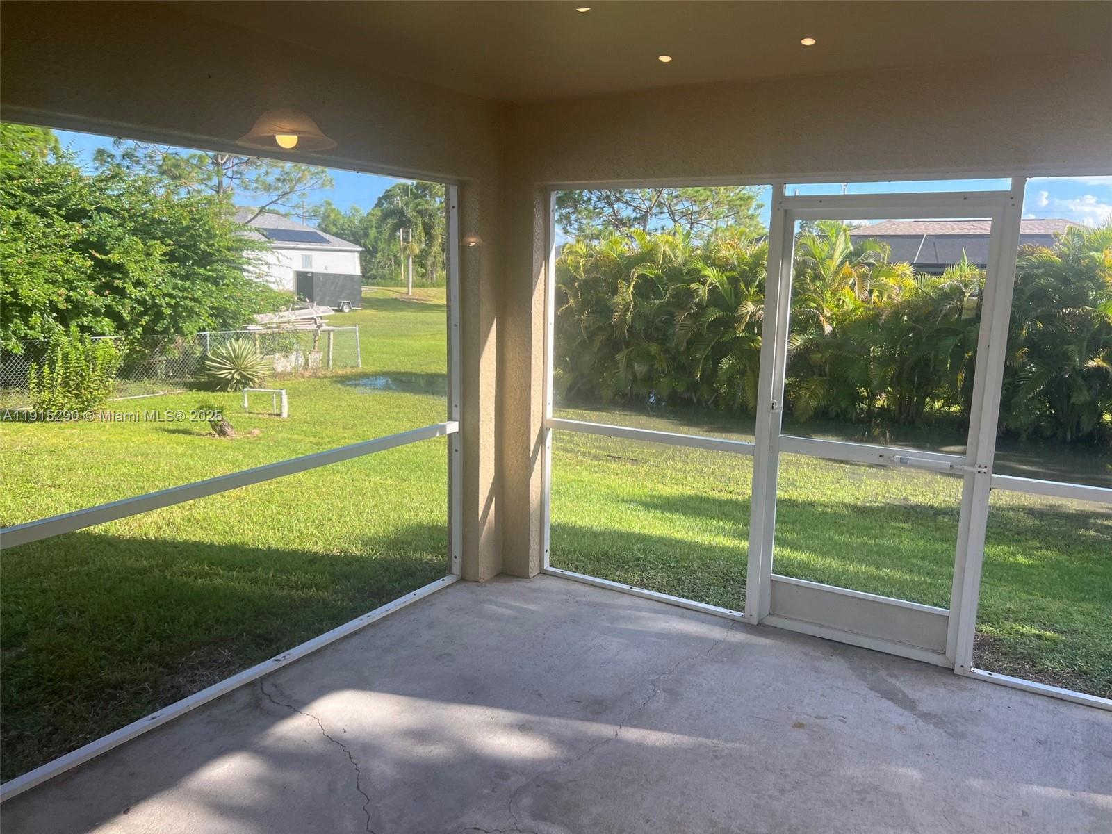 LEISURE ACRES - Residential