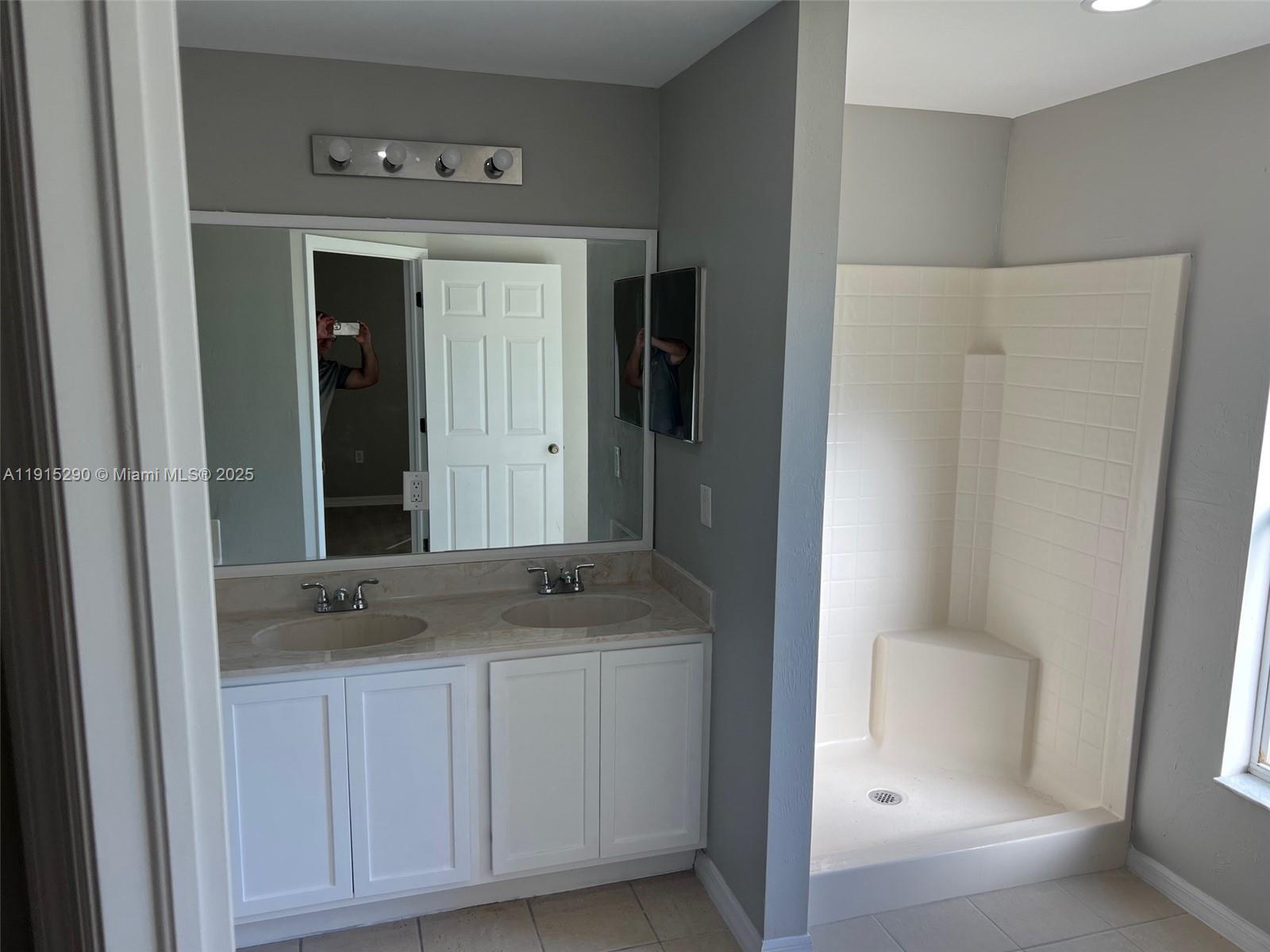 LEISURE ACRES - Residential