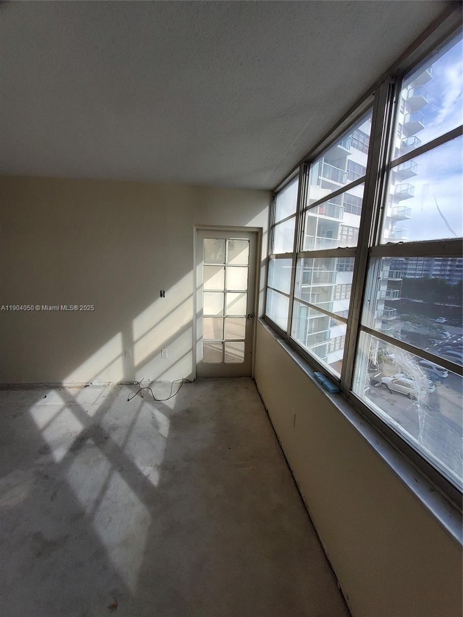 BUCKLEY TOWERS CONDO - EA - Residential