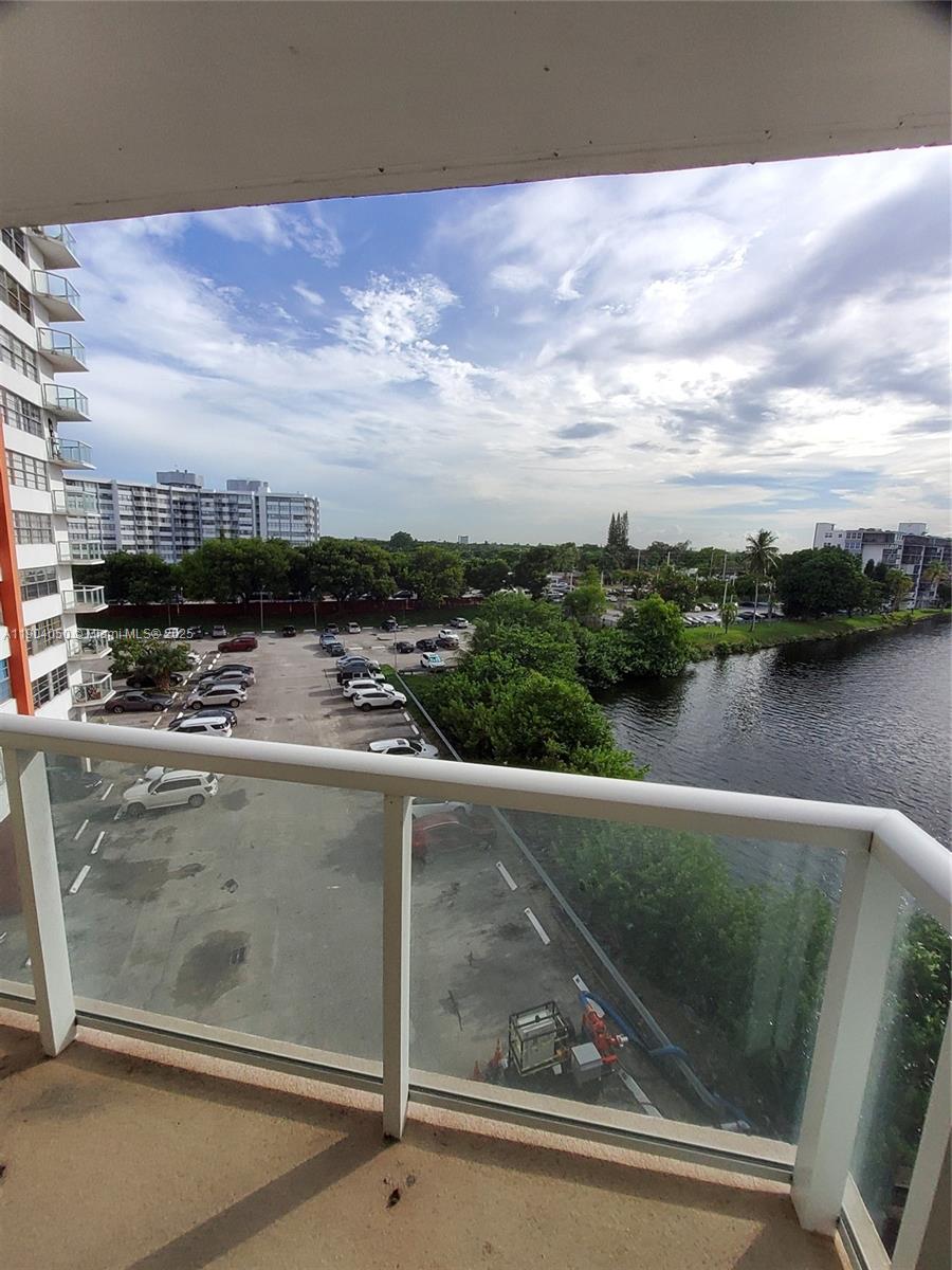 BUCKLEY TOWERS CONDO - EA - Residential