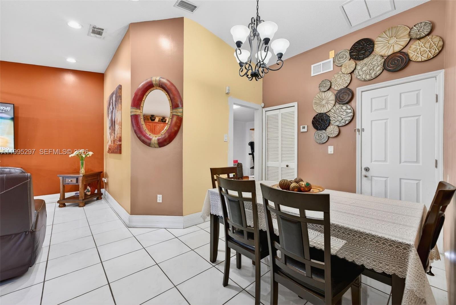 MAYTE SUB - Residential