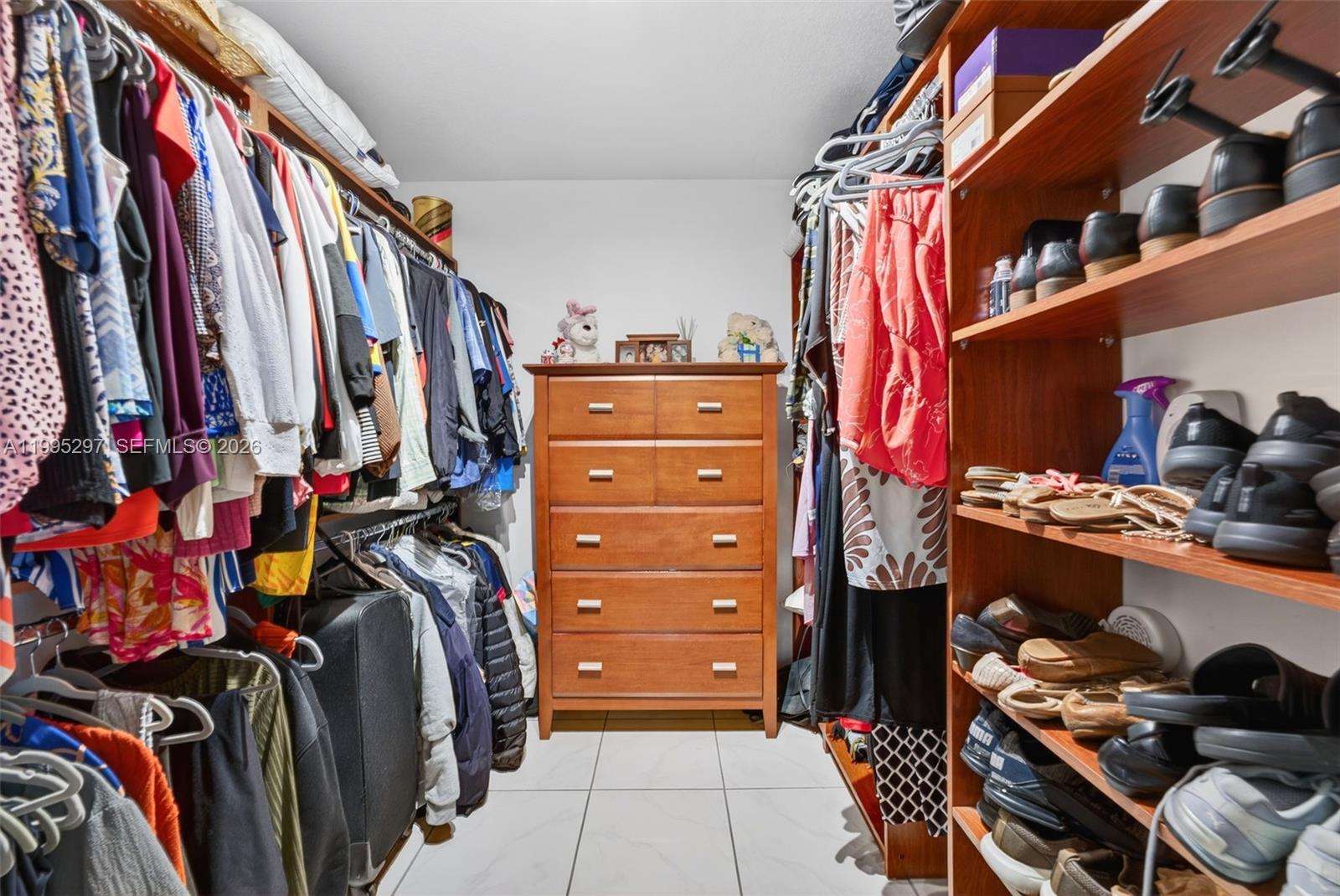 MAYTE SUB - Residential