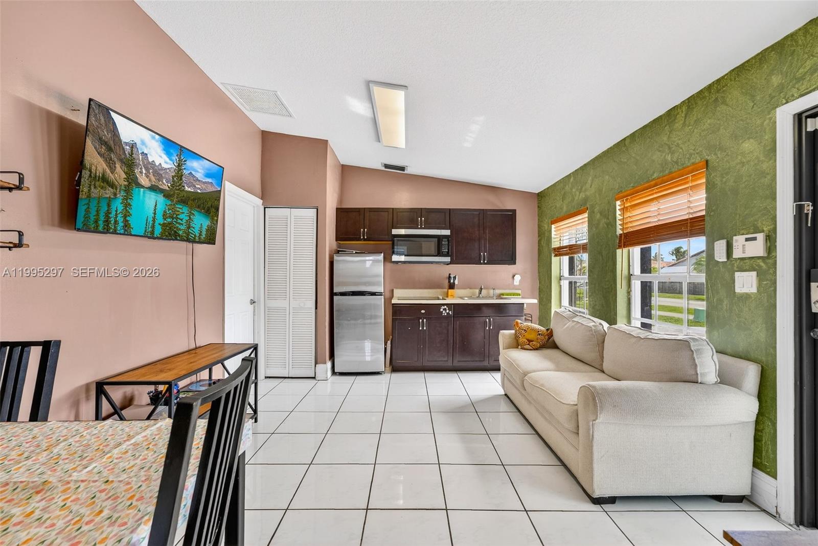 MAYTE SUB - Residential